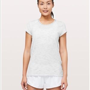 Lululemon light weight tshirt